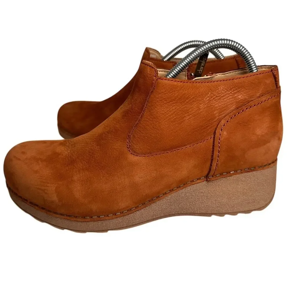 Dansko Women's Ankle Boots in Tan - Picture 12 of 15